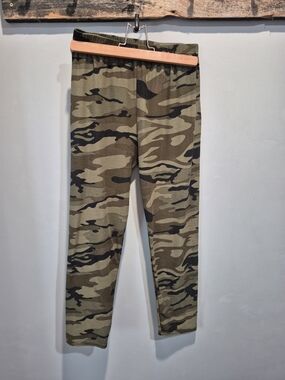 2 For $20!! Camo Print Stretch Leggings Capri